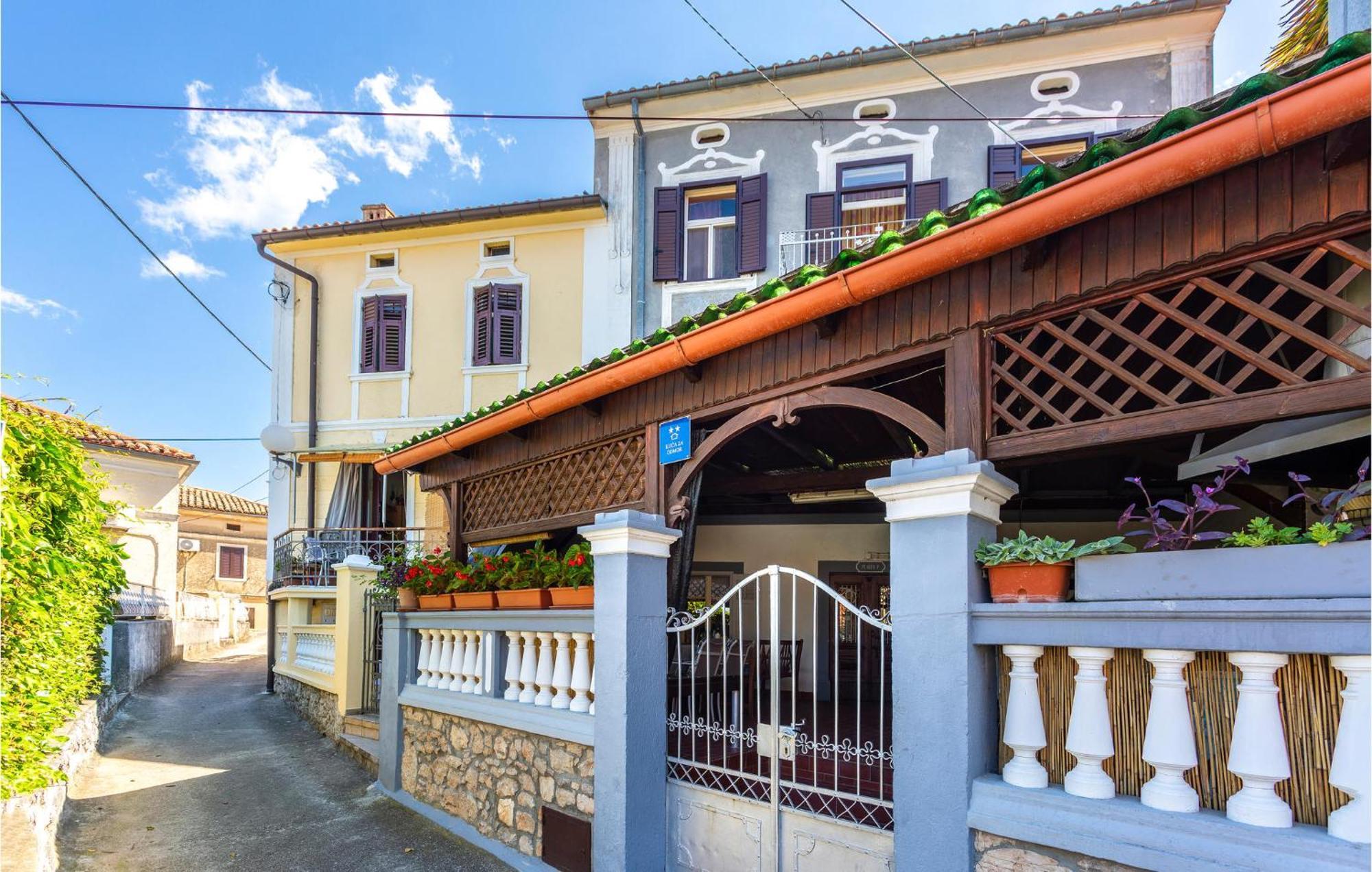 Cozy Home In Omisalj With Kitchen Zewnętrze zdjęcie